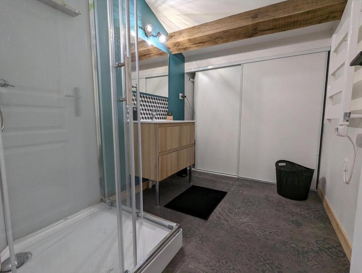 Gite La Rive Gauche Saint-Meme-les-Carrieres Exterior foto